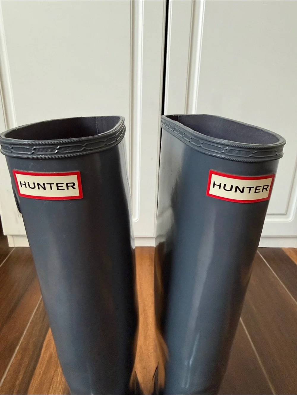 Hunter Tall Gloss Rain Boot Size 8
